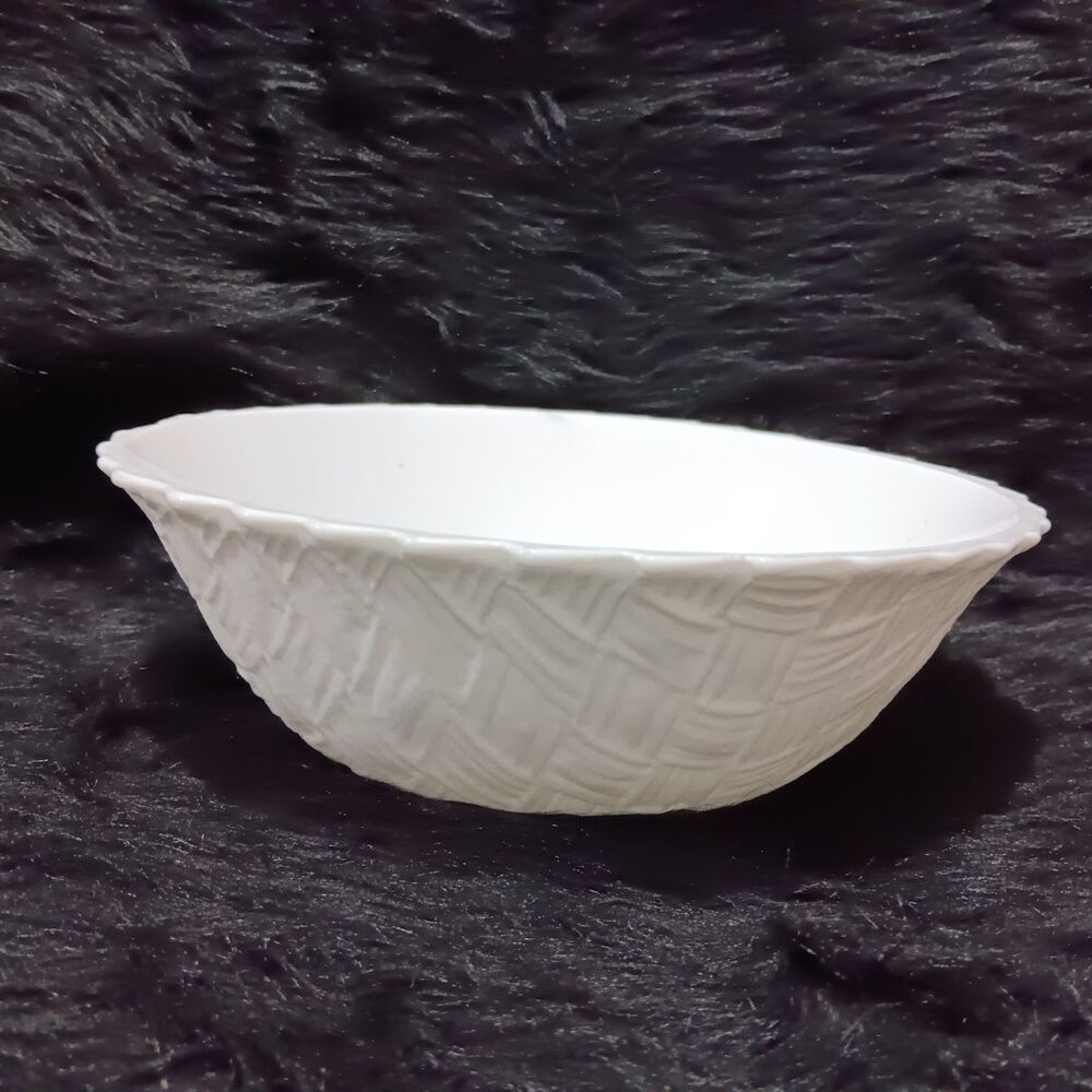 Indiana Weavetex White Milk Glass Serving Bowl 9" Diameter Basket Weave Texture